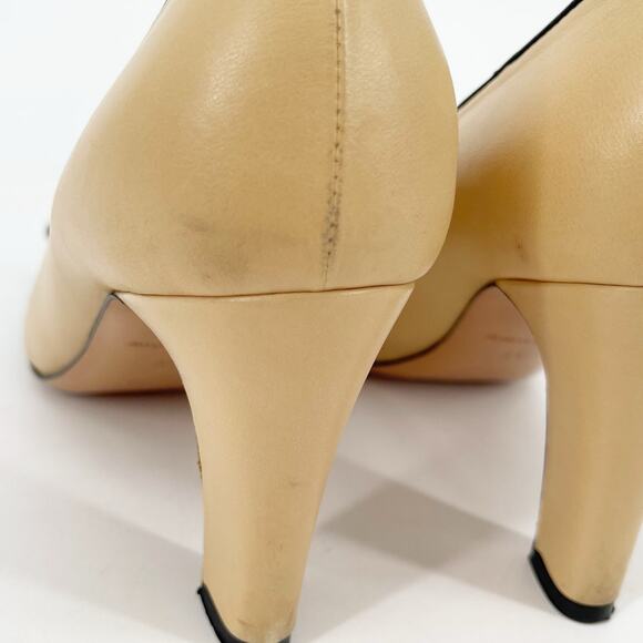 Chanel Vintage Beige with Black Quilted Cap Toe CC Bow Heels EU 37 Leather Pumps - Picture 11 of 15